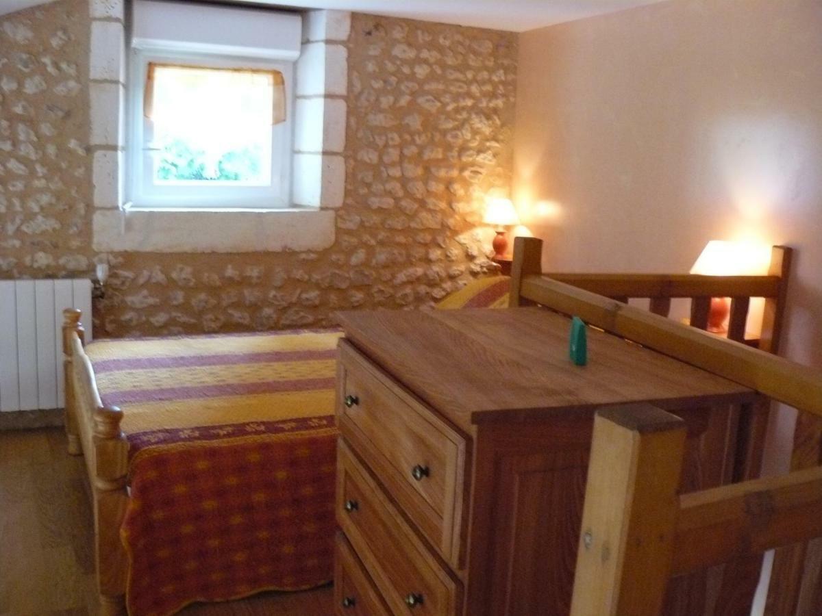 Gite Rural Charentais Les Essards  Экстерьер фото